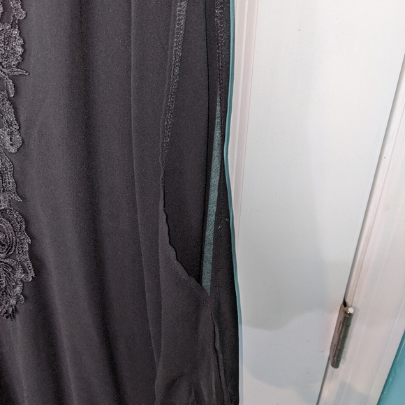 Forever 21, Medium Black Cold Shoulder Dress - Picture 6 of 6